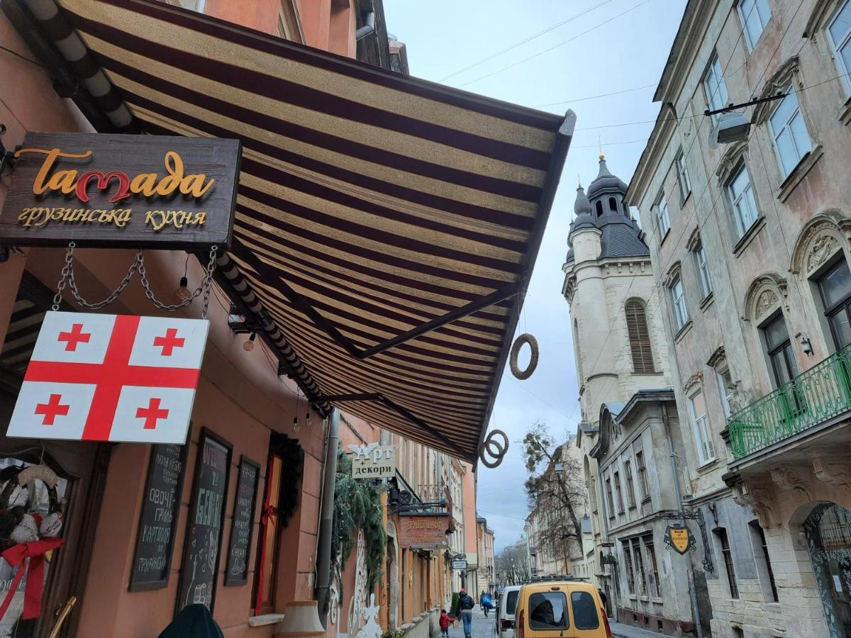Midnight Cats' Apartment In Rynok Square Світло Є Завжди! Lviv Eksteriør bilde